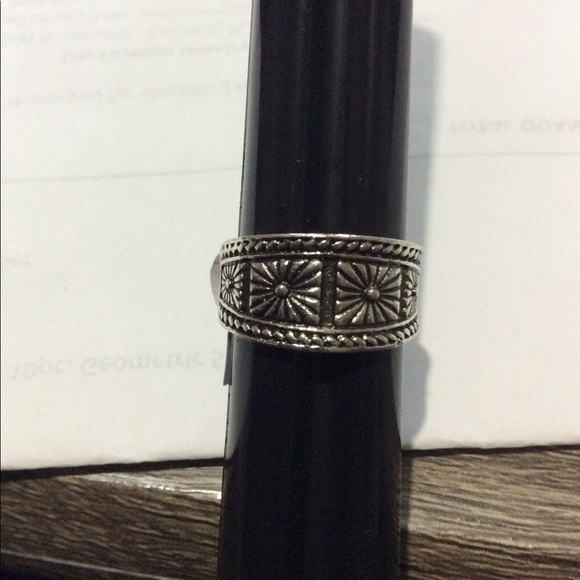 Rings - Picture 10 of 16